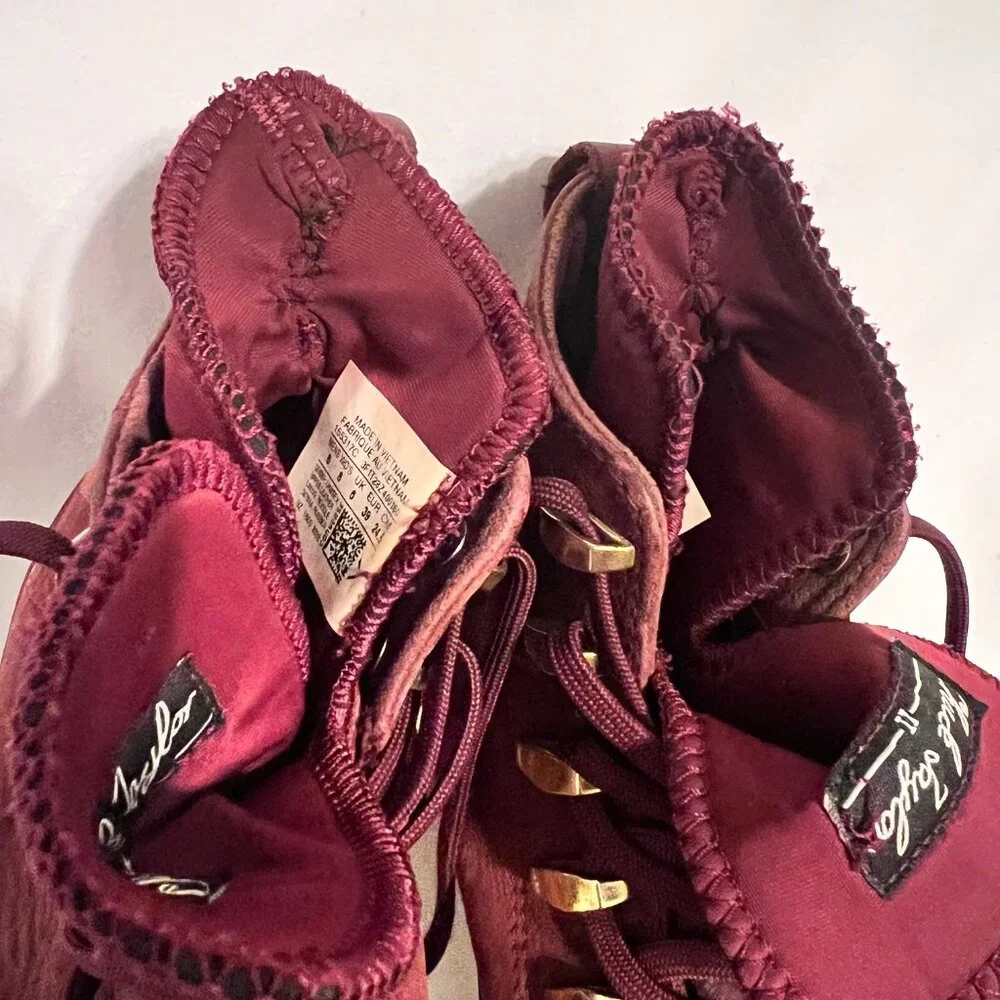 Converse Chuck Taylor All Star ll Leather Boot High-Maroon-(M-6,W-8)-Waterproof